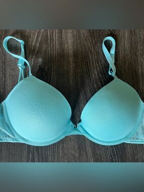 Xhilaration Light Aqua T-Shirt Bra